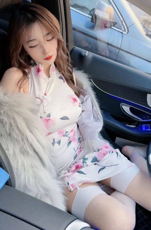 小团嫂 微密圈美女写真资源合集下载